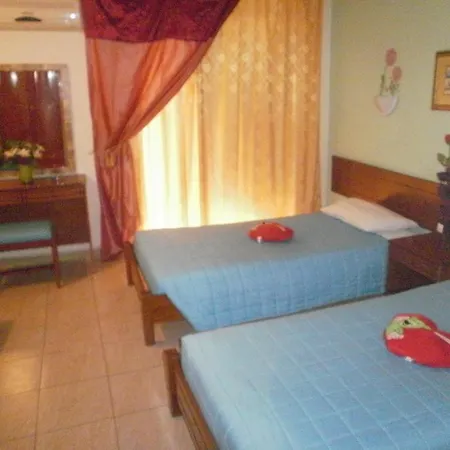 Tassos Aparthotel 2*